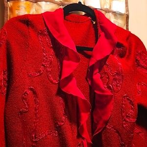THE CUTEST RED SWEATER EVER!!!